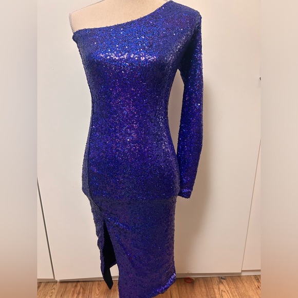 Micro Sequin Stretch One Sleeve Indigo Dark Purple Festive NYE Dress - Picture 3 of 3